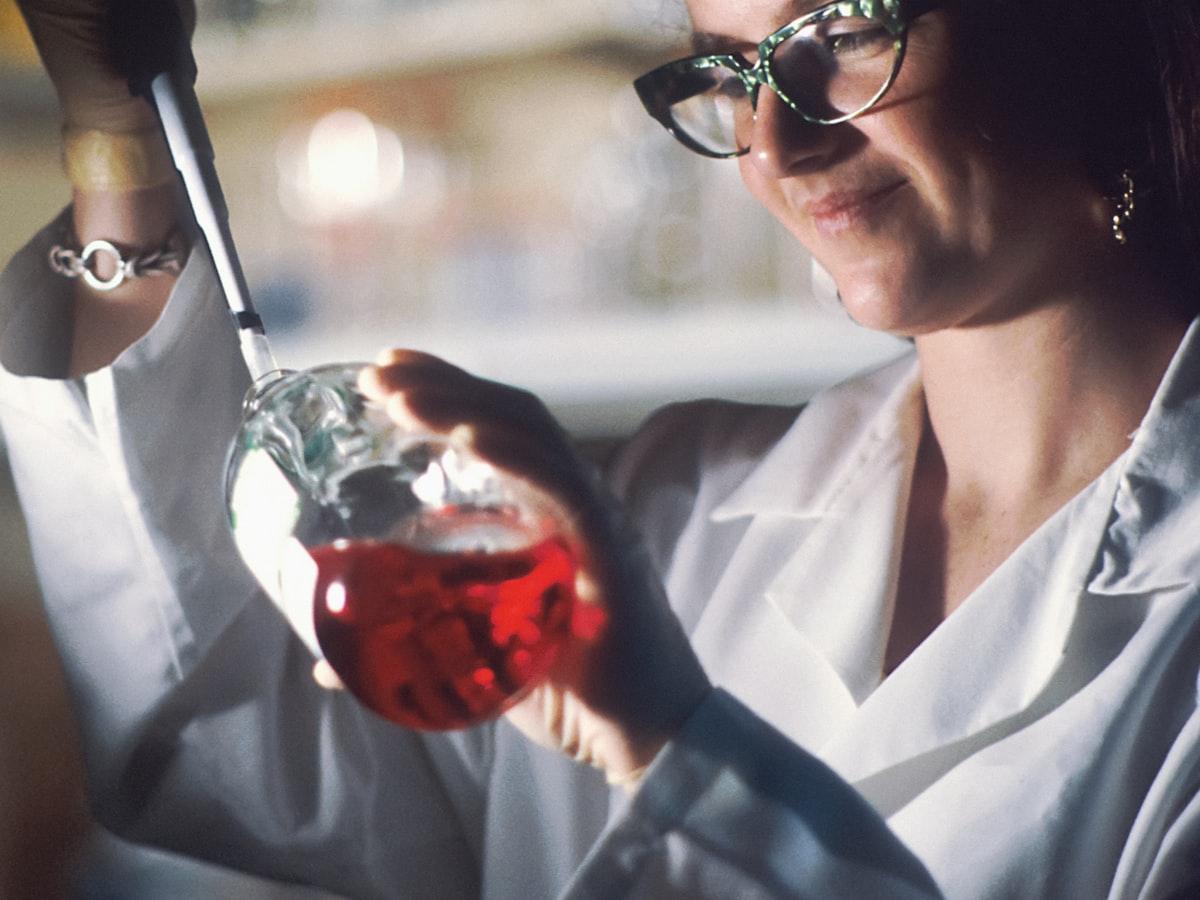 Profissionais expostos a produtos químicos